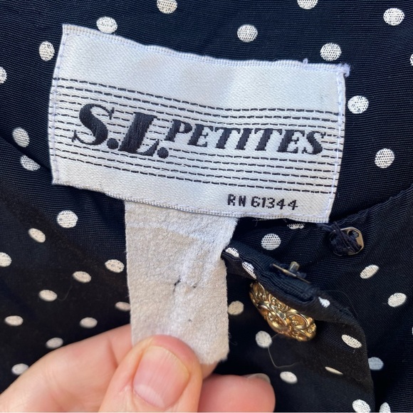 Vintage 80’s black and white polka dot midi dress, size medium, gold buttons - Picture 7 of 12